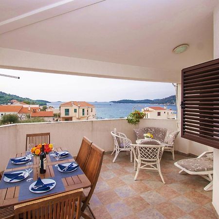 Apartment Meri Razanj With Sea View Екстер'єр фото