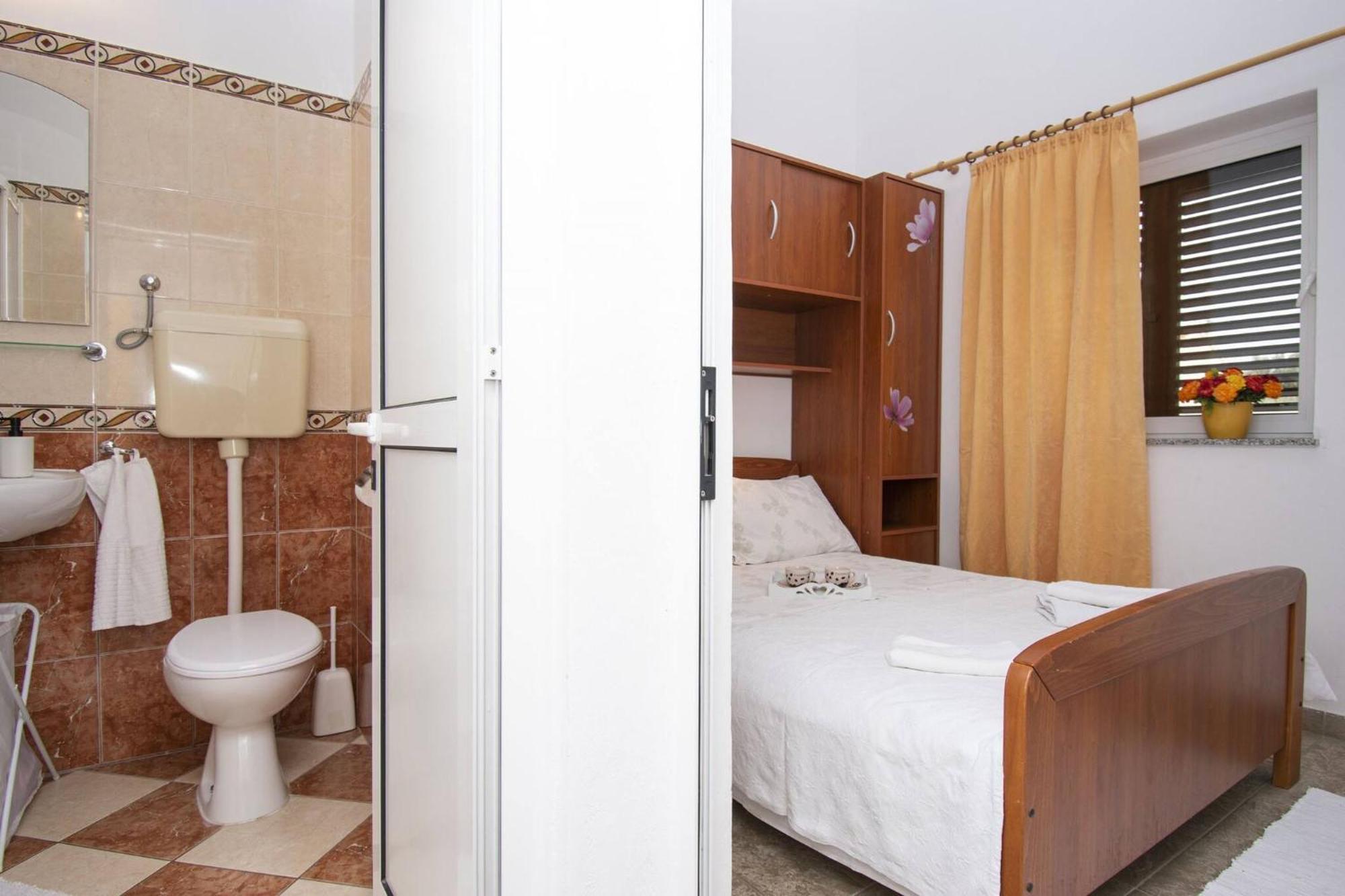 Apartment Meri Razanj With Sea View Екстер'єр фото
