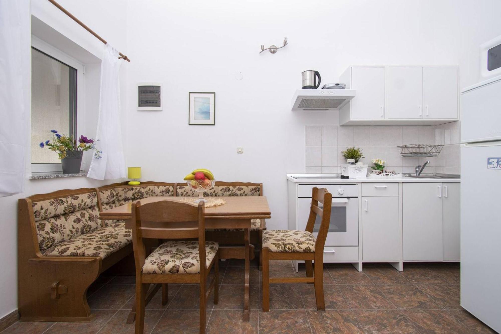Apartment Meri Razanj With Sea View Екстер'єр фото