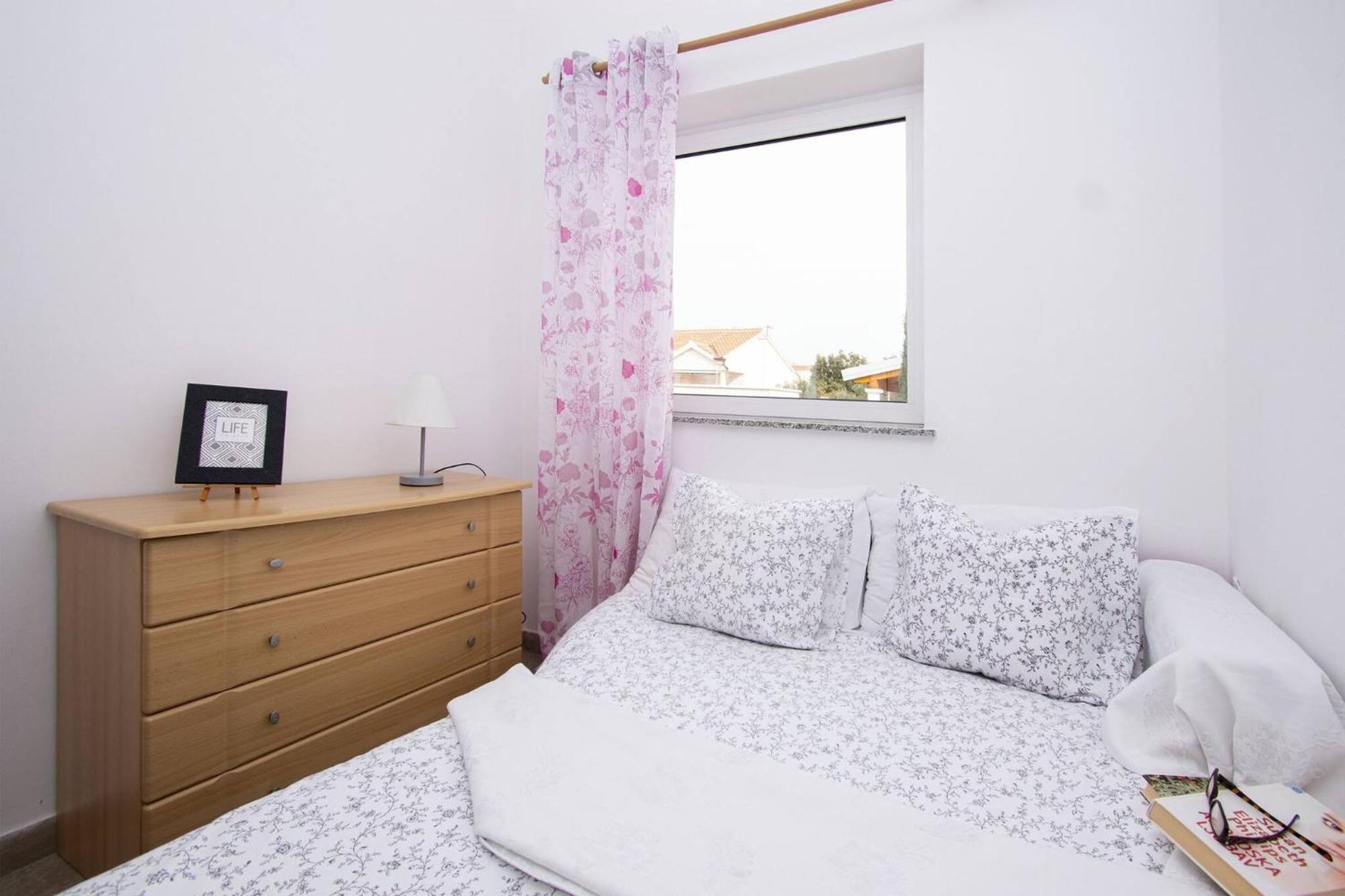 Apartment Meri Razanj With Sea View Екстер'єр фото